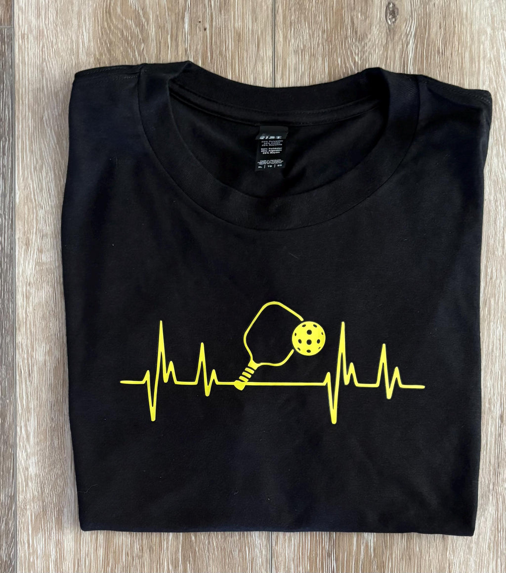 Pickleball Heartbeat Graphic Tee – Unisex Player T-Shirt